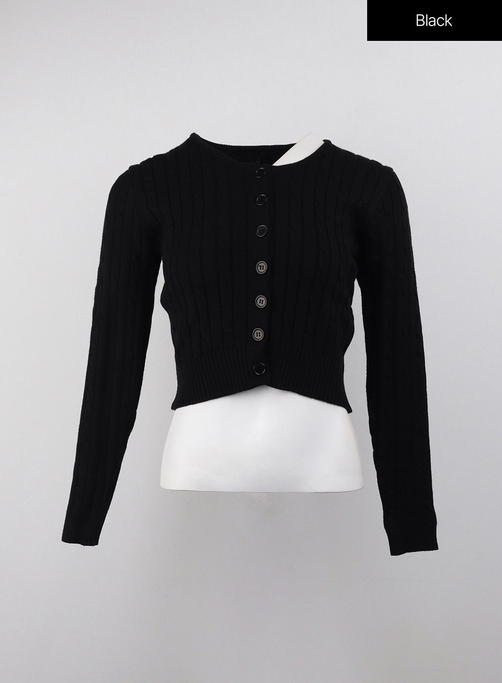 Cable Knit Buttoned Crop Cardigan OJ416