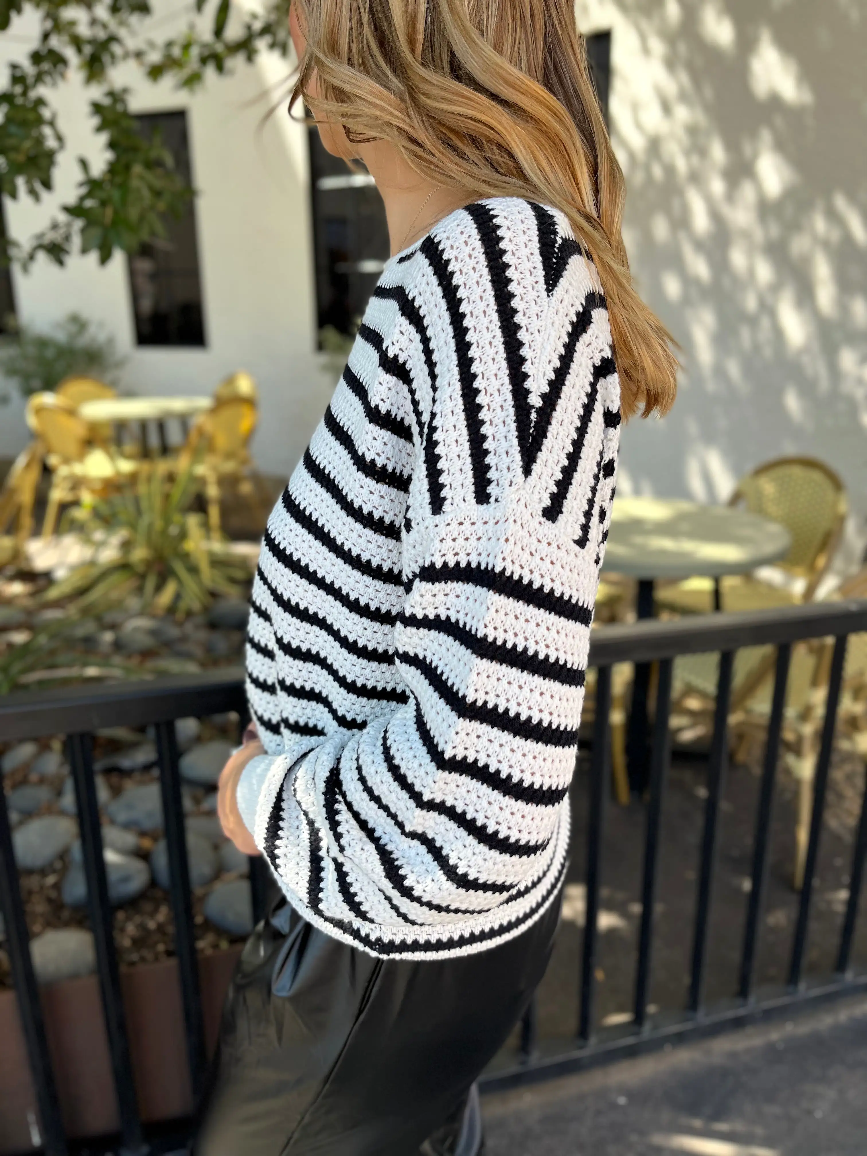 RELAXED STRIPED KNIT SWEATER- BLACK