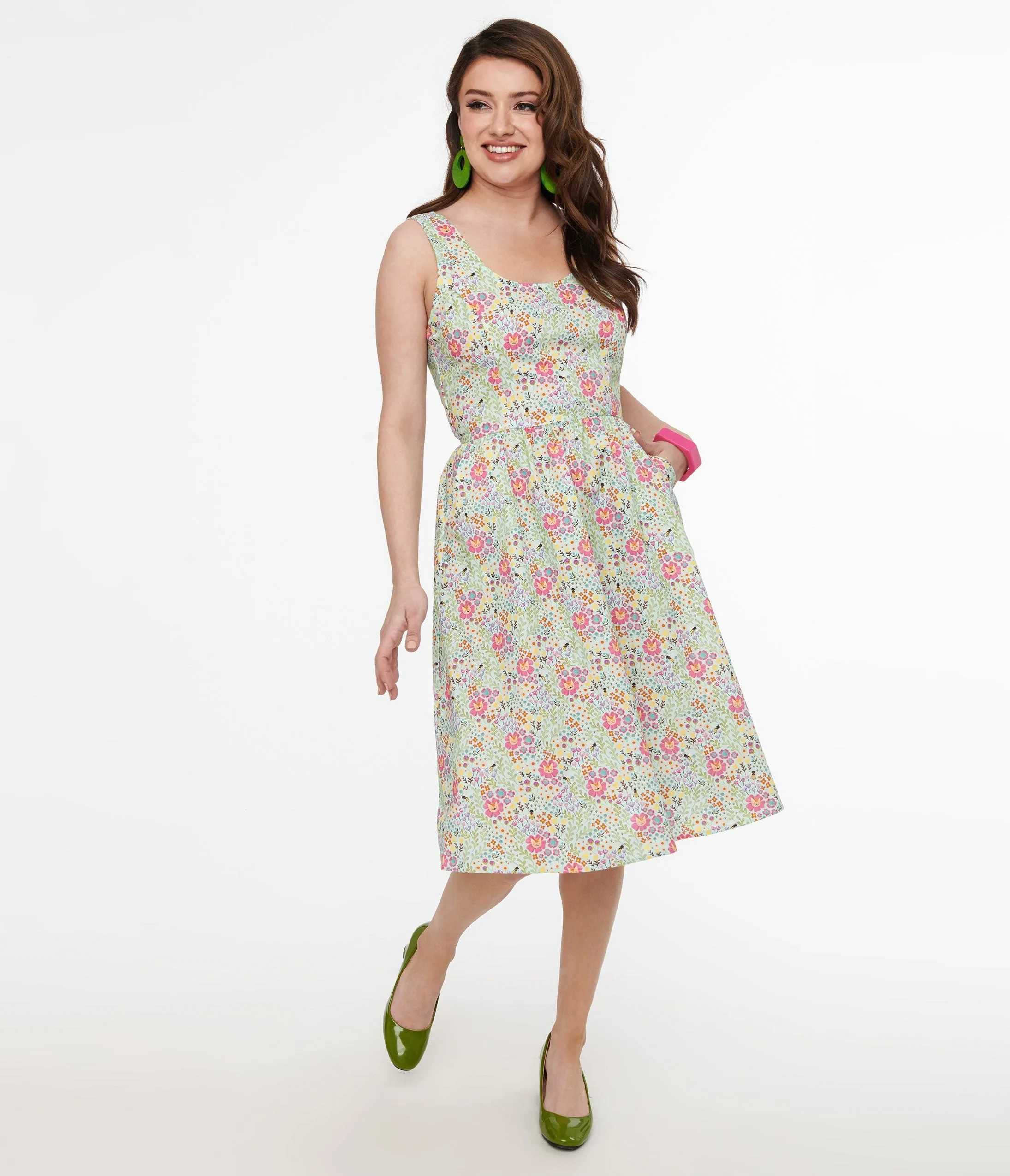 Retrolicious 1950s Green Floral Cat Print Fit & Flare Dress