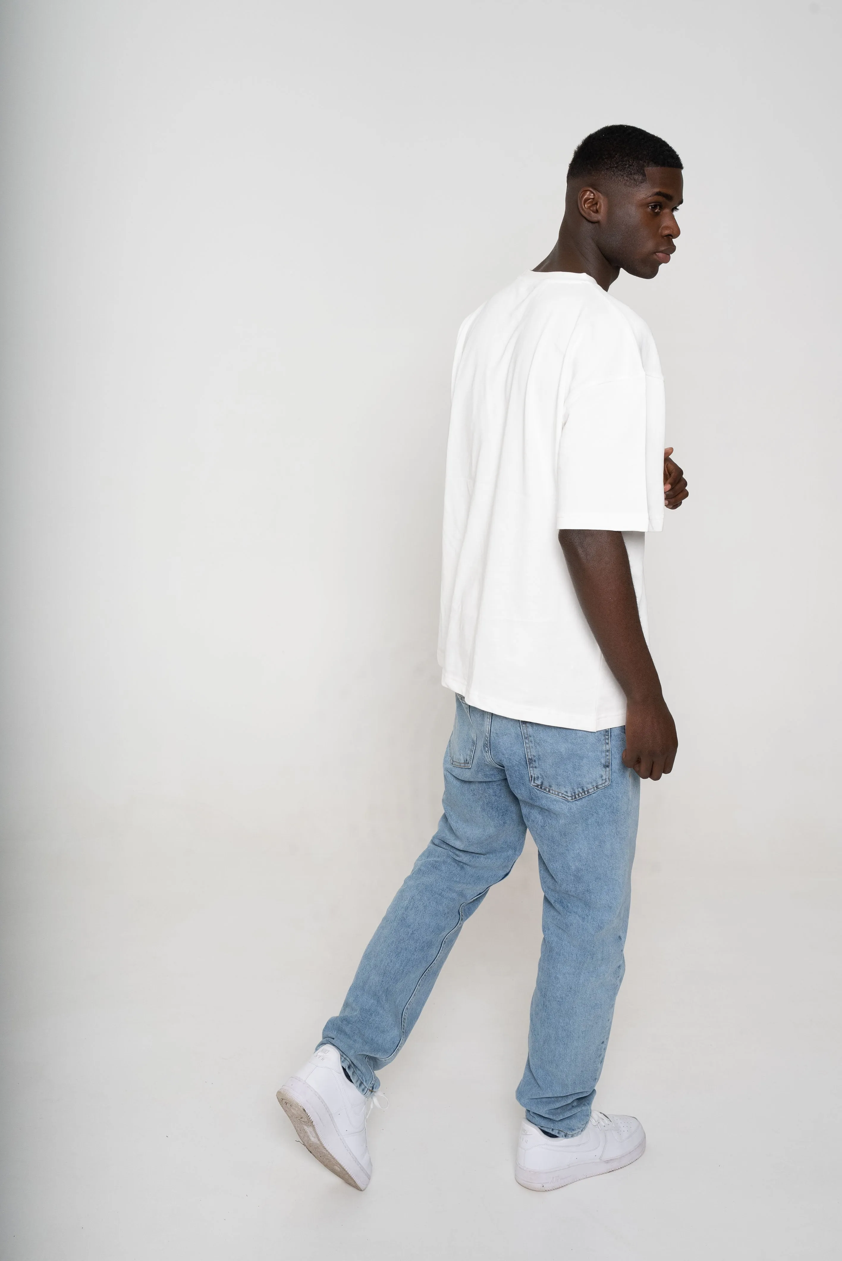 STRAIGHT FIT JEANS LIGHT BLUE