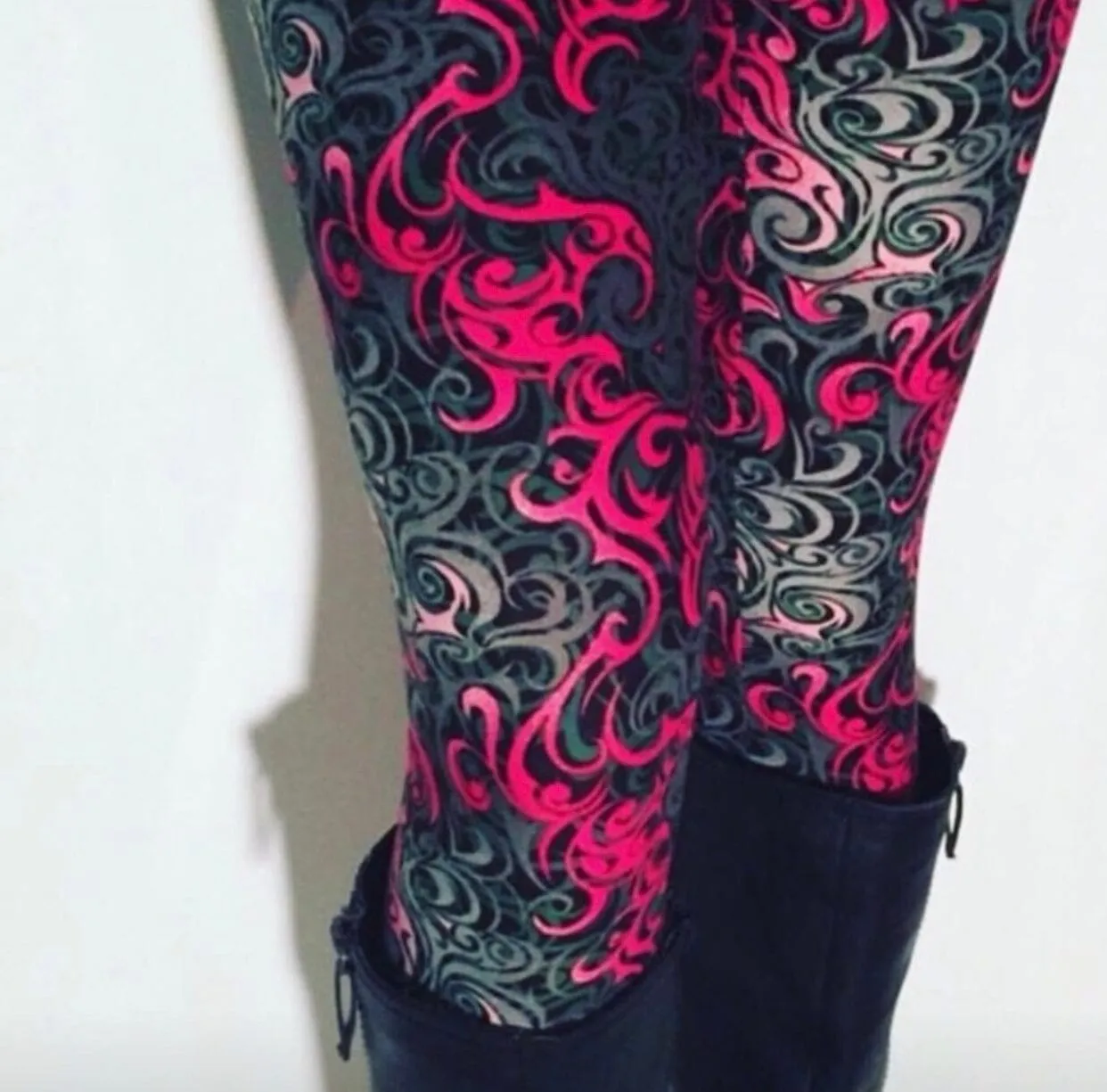 Womens Paisley Leggings | Pink Paisley Leggings | Yoga Pants | Footless Tights | Elastic No-Roll Waistband